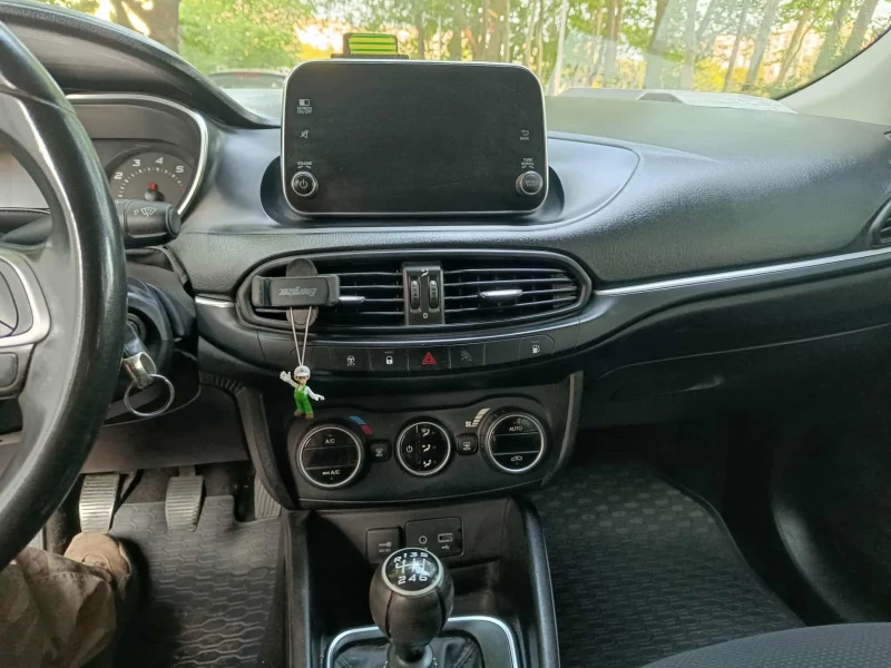 Fiat Tipo, снимка 8 - Автомобили и джипове - 52348323