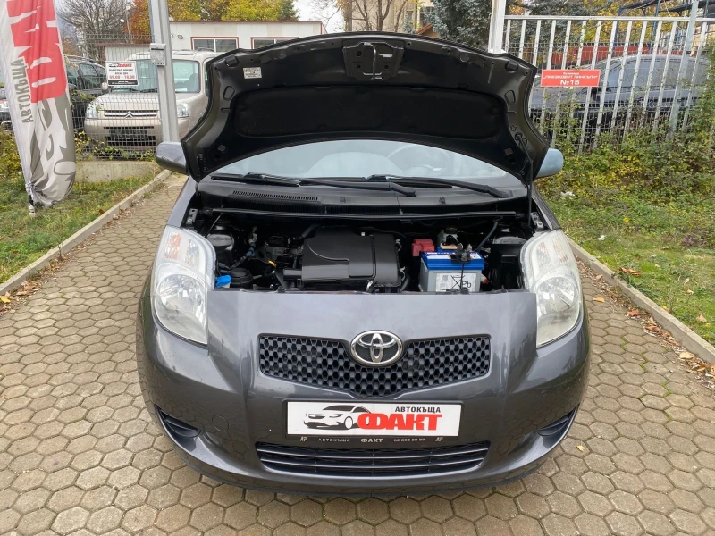 Toyota Yaris 1.0VVT-i/KLIMA, снимка 15 - Автомобили и джипове - 52349208