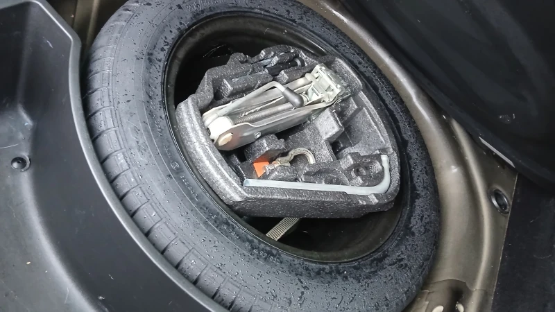 VW Golf 1.9 тди 90кс , снимка 14 - Автомобили и джипове - 53134751