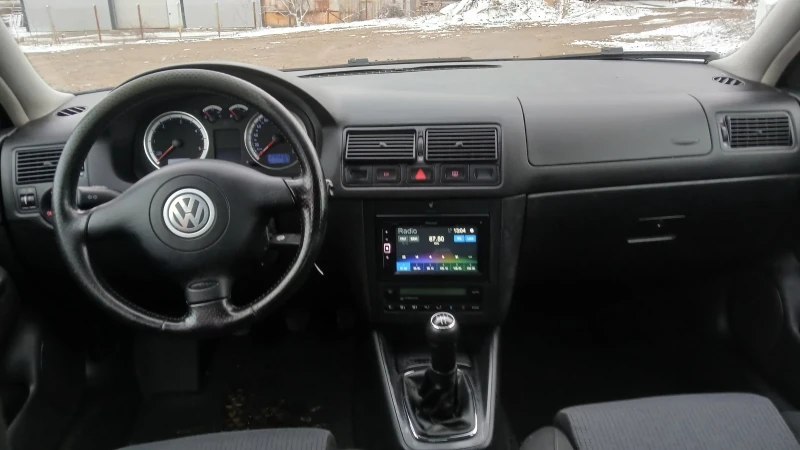 VW Golf 1.9 тди 90кс , снимка 8 - Автомобили и джипове - 53134751