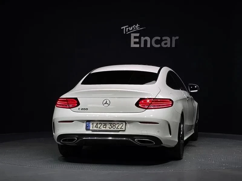 Mercedes-Benz C 200, снимка 4 - Автомобили и джипове - 56688441