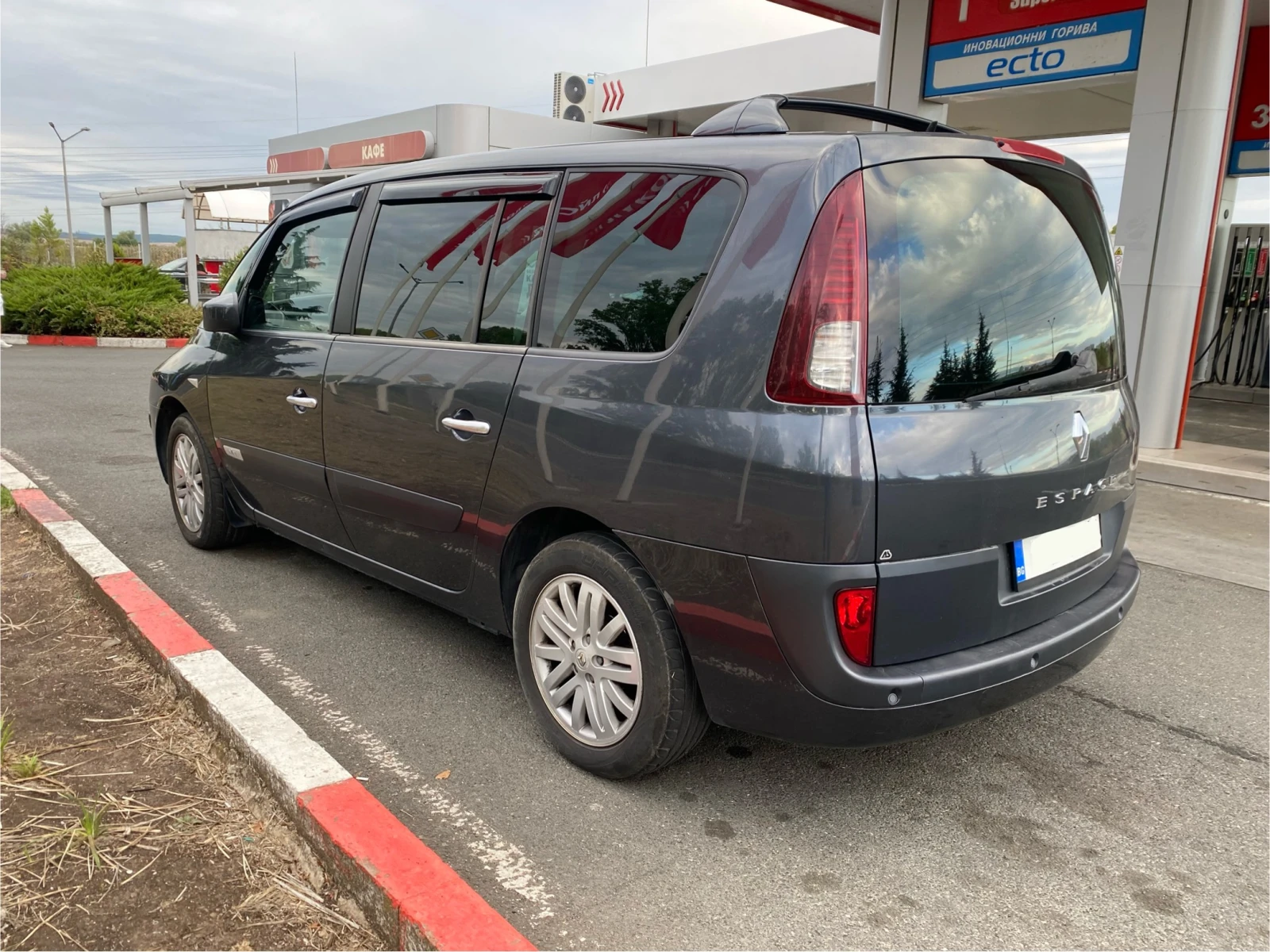 Renault Espace 2.0DCi/Автоматик/7-Местен/173кс - изображение 4