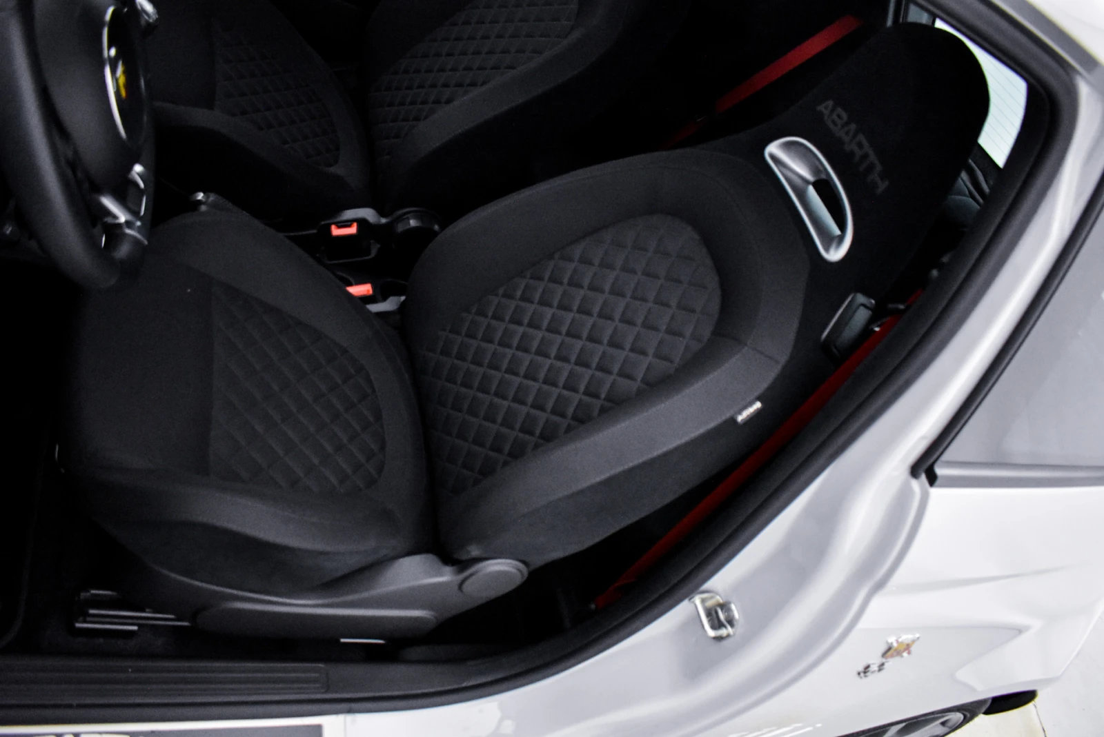 Abarth 595 1.4 T-jet 145 hp | Mobile.bg — изображение 12