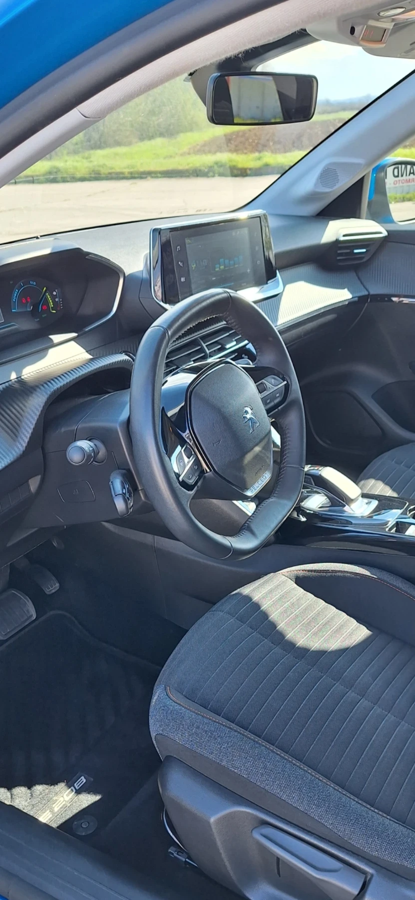 Peugeot 208 E-208 Allure SWISS - изображение 7