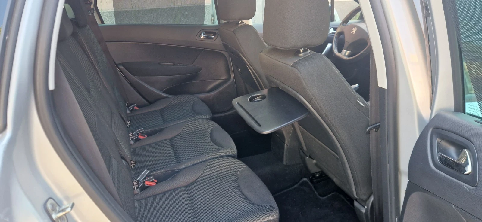 Peugeot 308 1.6HDI, ОТЛИЧНО ПАНОРАМА - изображение 10