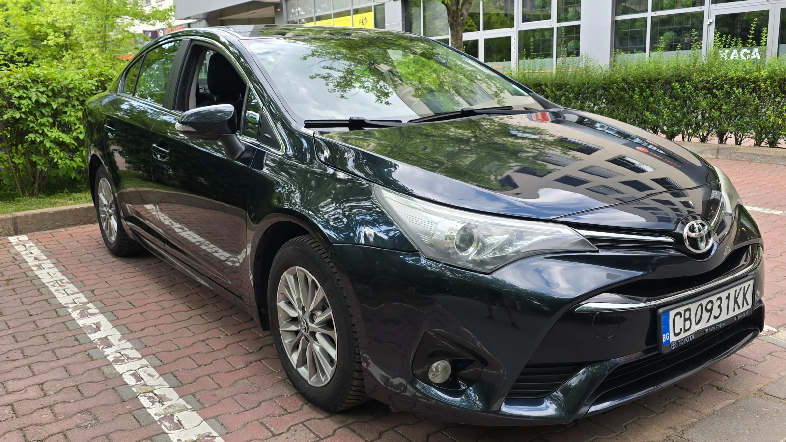 Toyota Avensis 1.8 VVT-I Executive 150 kc. - изображение 2