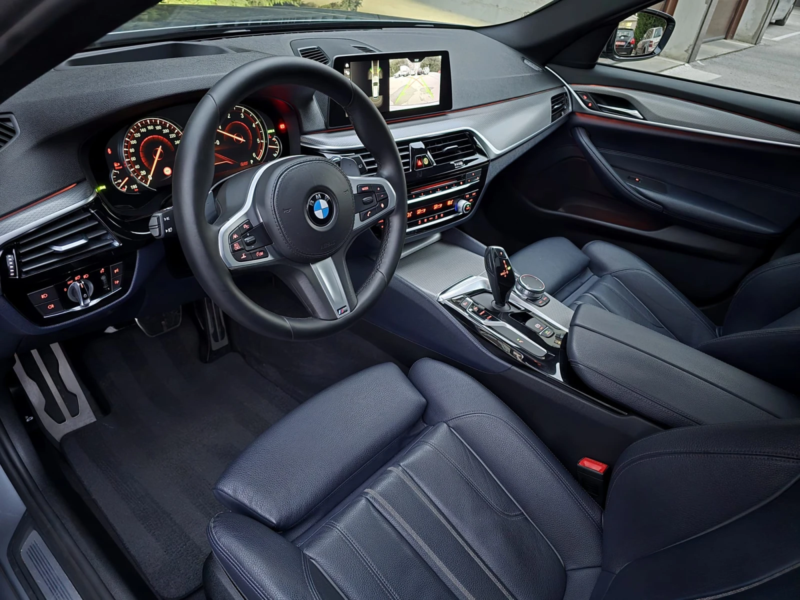 BMW 530 530d/xDrive/M sport/Pano/Camera - изображение 9