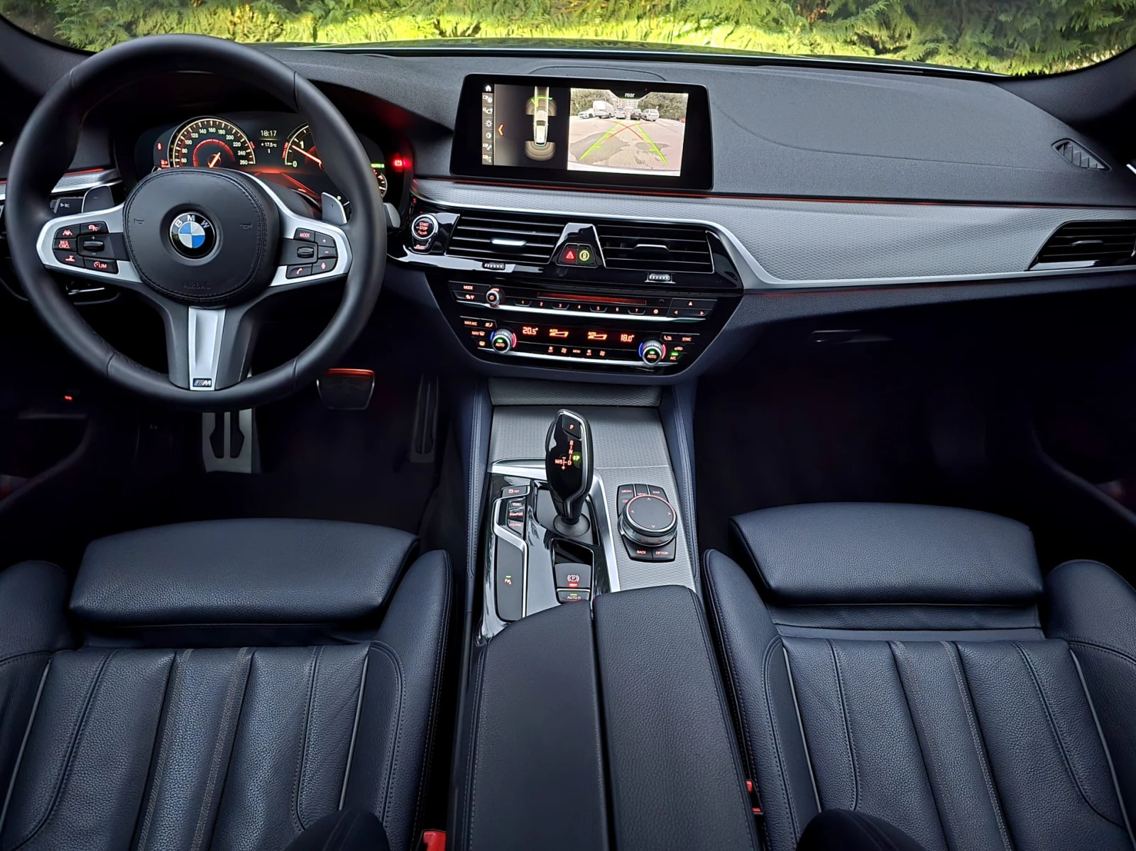 BMW 530 530d/xDrive/M sport/Pano/Camera - изображение 10