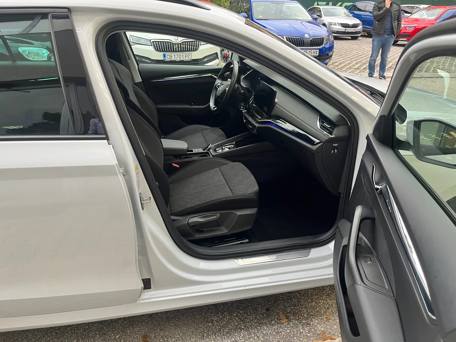 Skoda Octavia 2.0TDI 7DSG  | Mobile.bg   8
