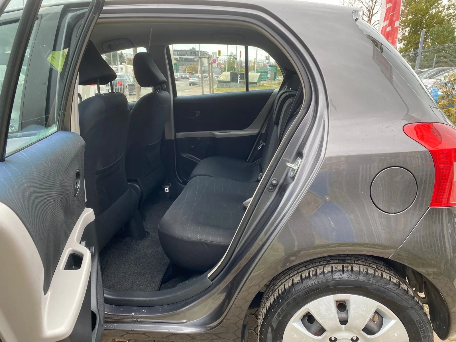 Toyota Yaris 1.0VVT-i/KLIMA | Mobile.bg   13