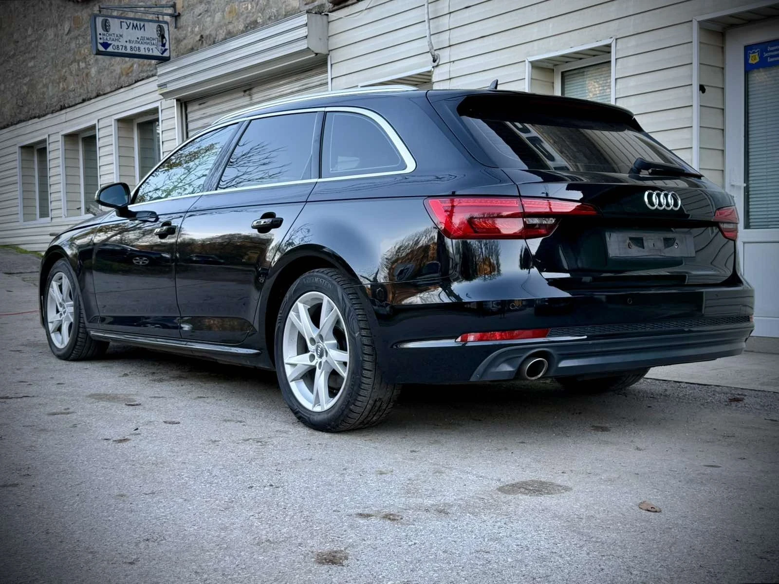 Audi A4 2.0TDI S-line - изображение 3