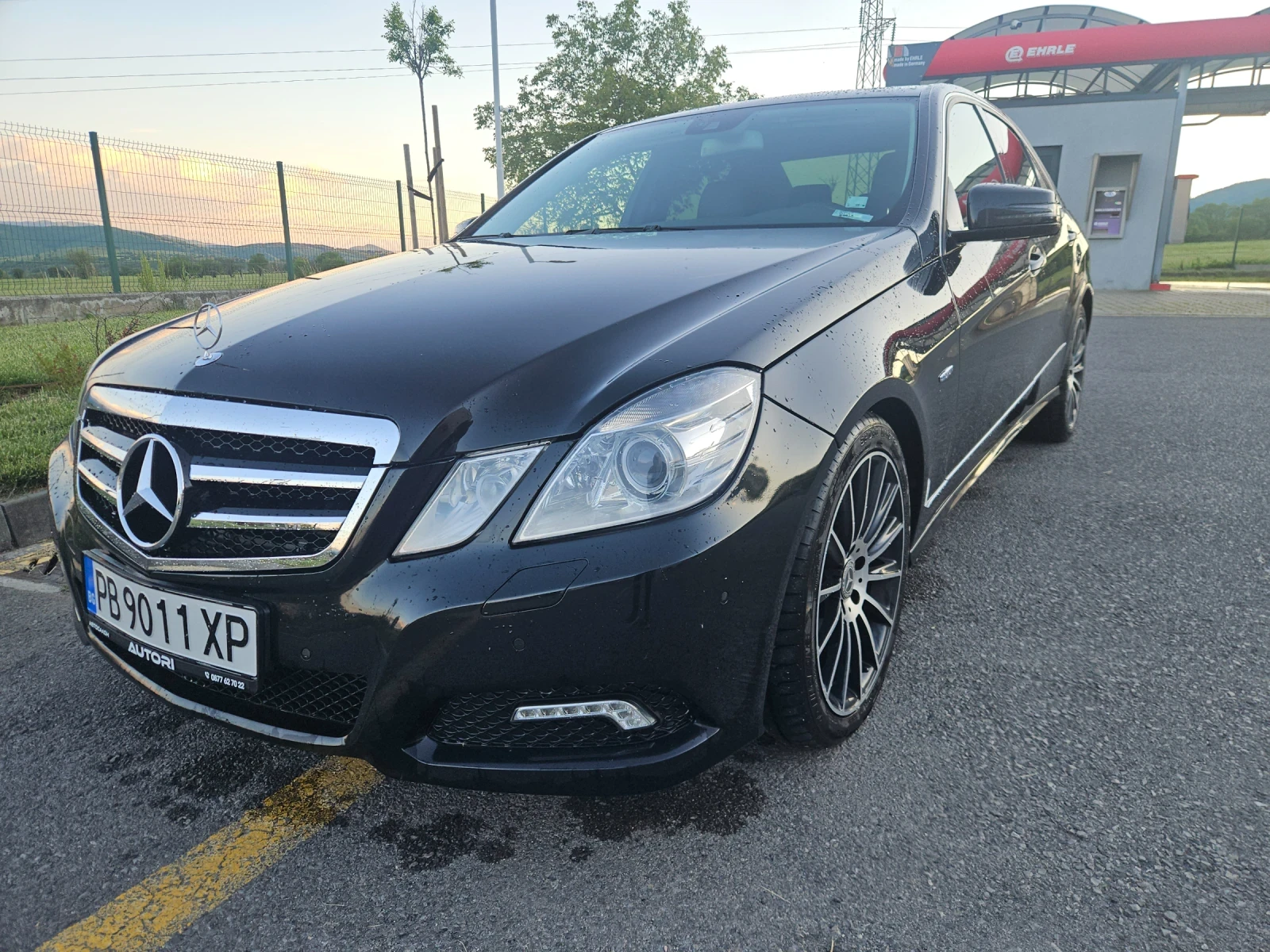 Mercedes-Benz E 350 350CDI 4 MATIC, снимка 16 - Автомобили и джипове - 54487185
