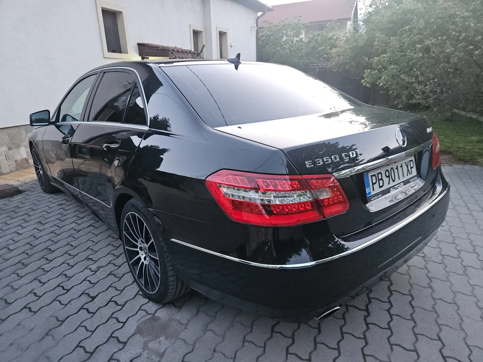 Mercedes-Benz E 350 350CDI 4 MATIC, снимка 9 - Автомобили и джипове - 54487185