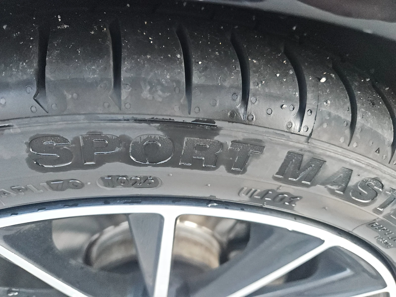 Mercedes-Benz E 350 350CDI 4 MATIC, снимка 11 - Автомобили и джипове - 54487185