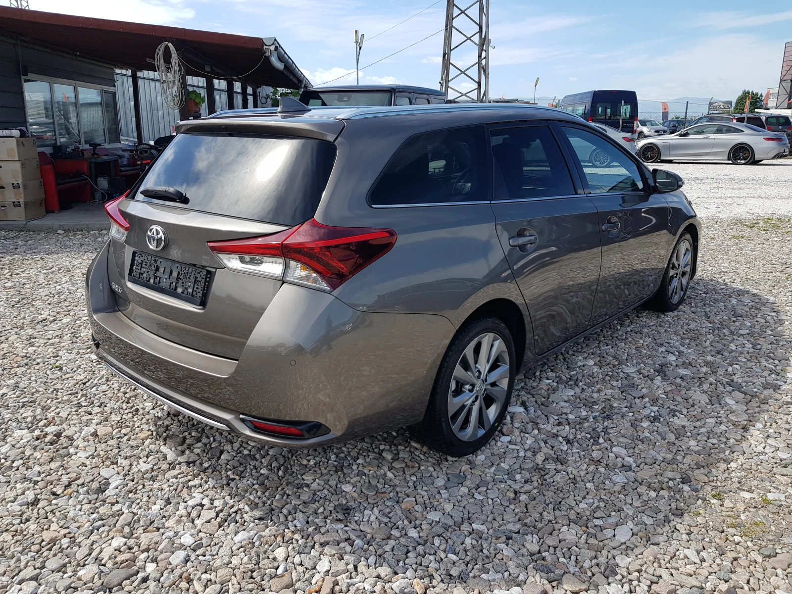 Toyota Auris LOUNGE/PREMIUM Touring Sports 1.6 D-4D FACELIFT, снимка 5 - Автомобили и джипове - 54523731