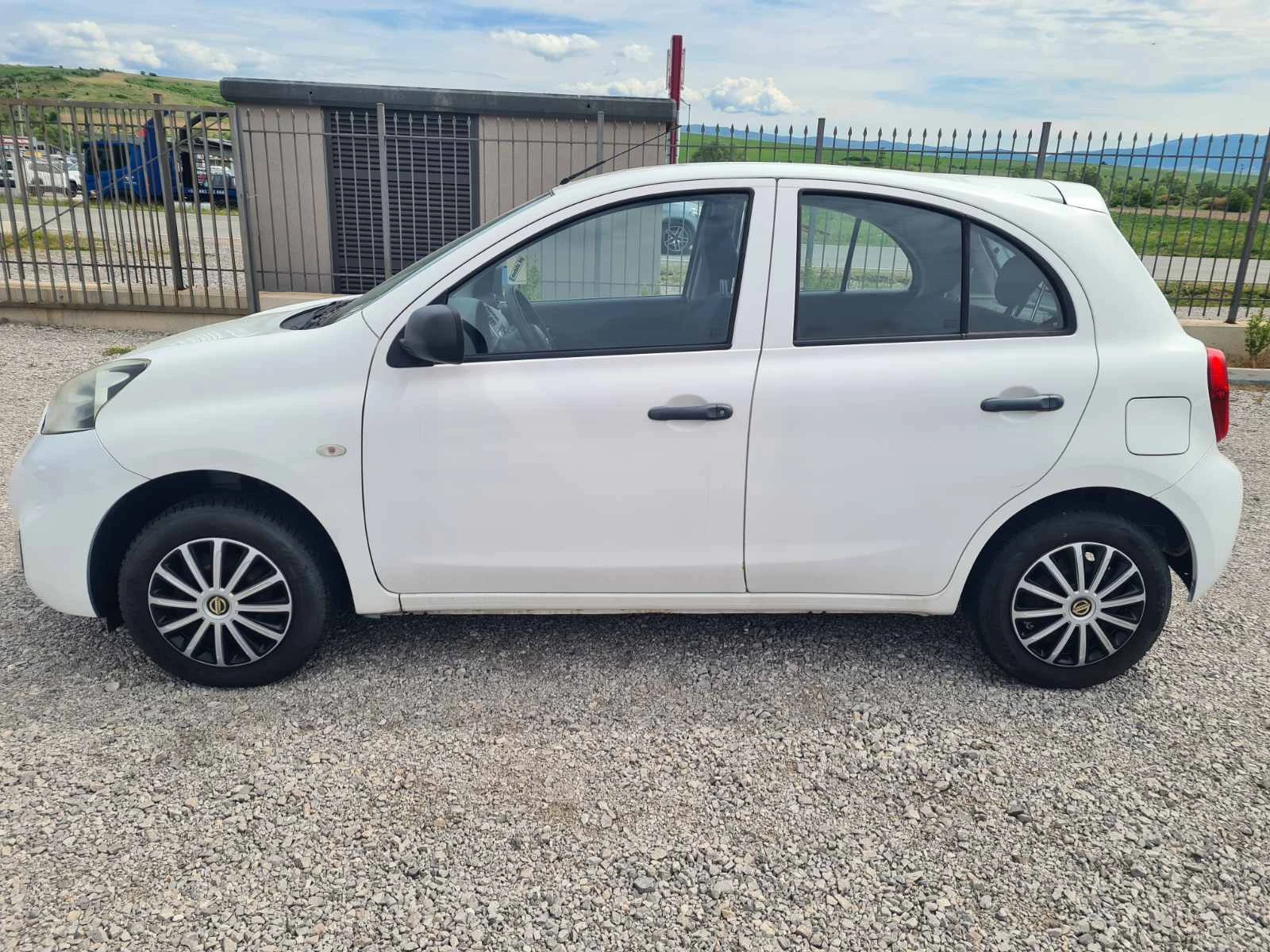 Nissan Micra 1.2 БЕНЗИН.80.КС, снимка 7 - Автомобили и джипове - 54639284