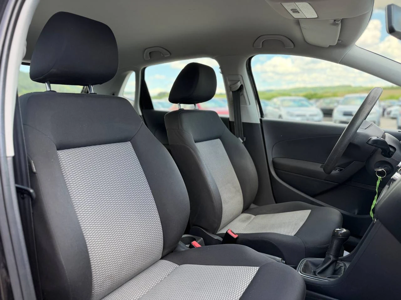 VW Polo 1.2i , снимка 15 - Автомобили и джипове - 54715739
