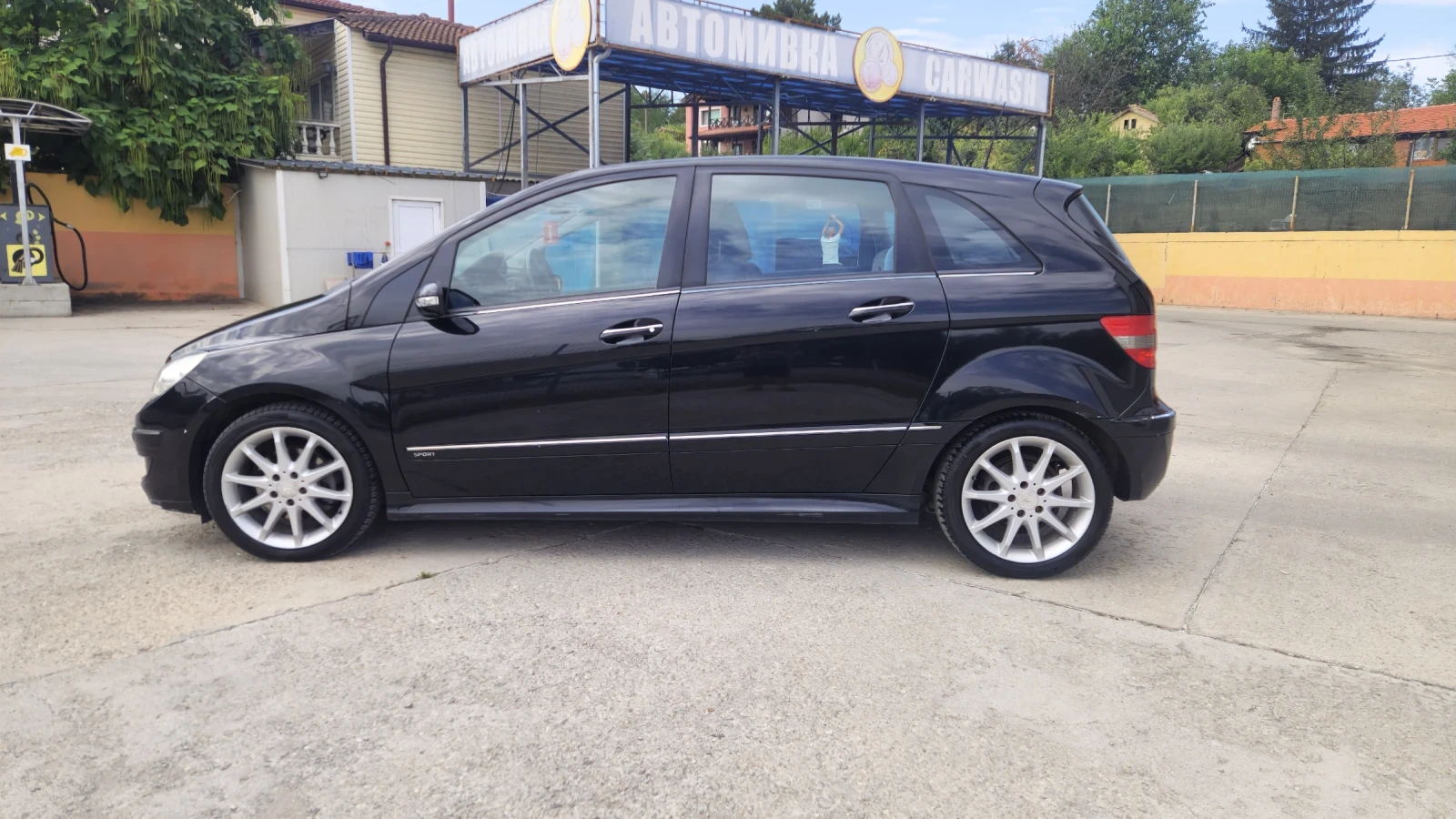Mercedes-Benz B 200 Хечбек, снимка 6 - Автомобили и джипове - 55877421