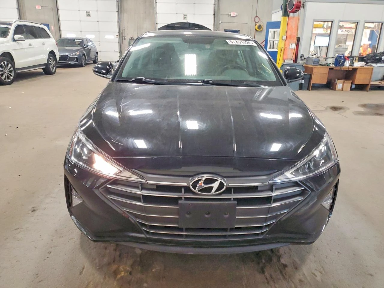 Hyundai Elantra 2.0l Se, снимка 5 - Автомобили и джипове - 56202576