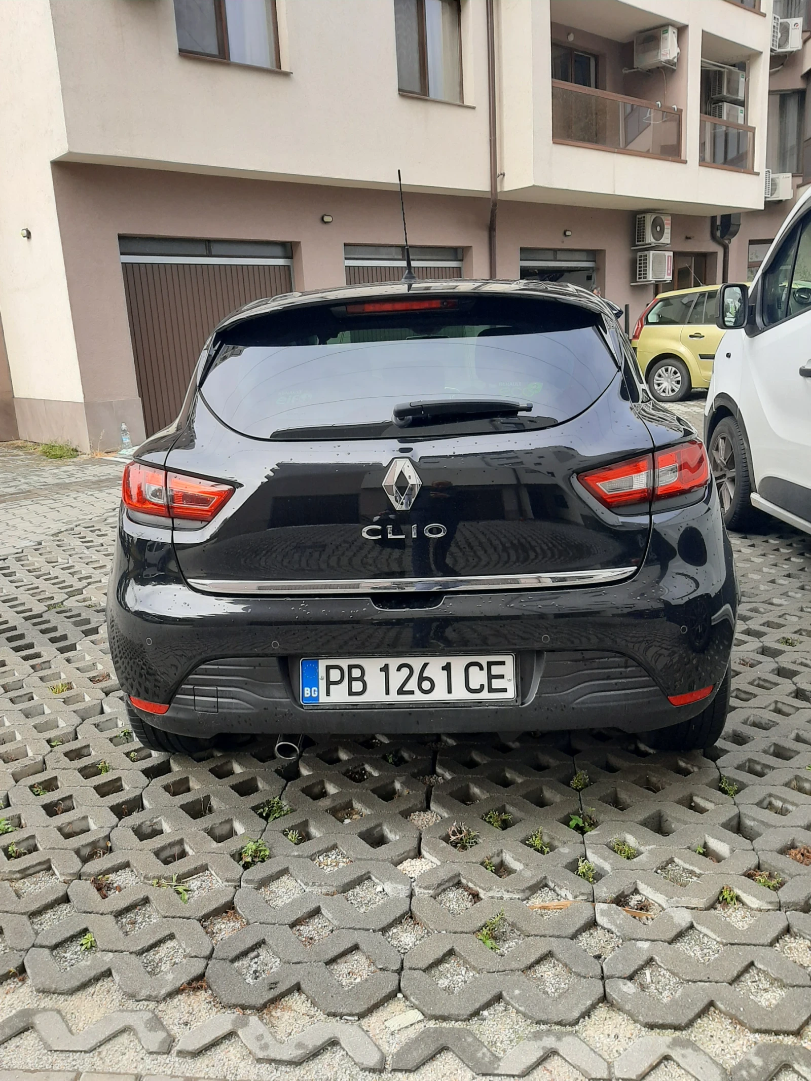 Renault Clio, снимка 2 - Автомобили и джипове - 56245544