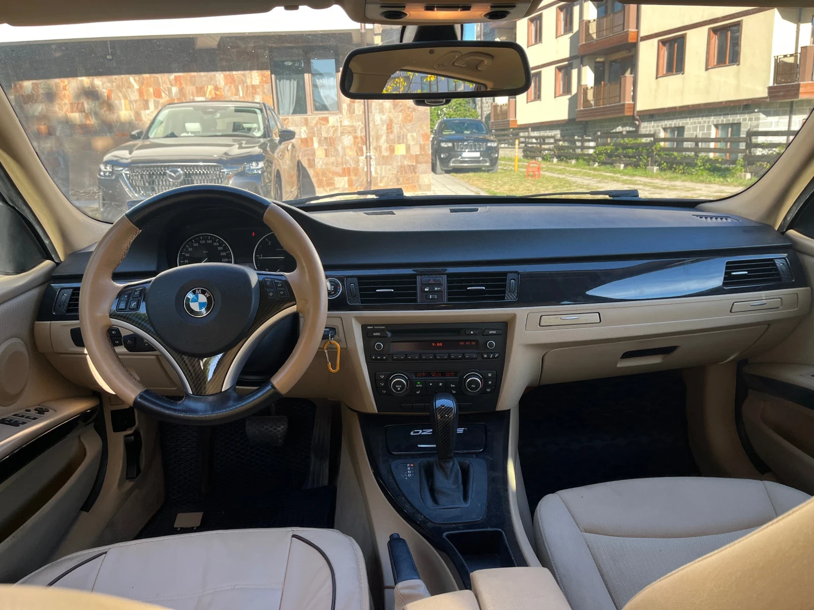 BMW 320 xDrive, снимка 2 - Автомобили и джипове - 56334361