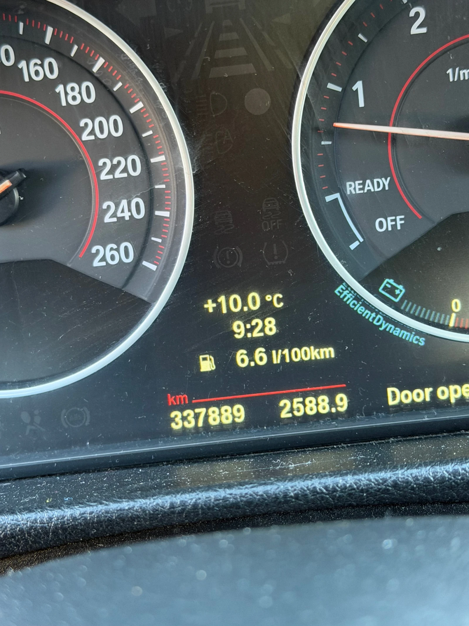BMW 330, снимка 12 - Автомобили и джипове - 56369183