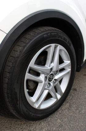Toyota C-HR 1.8 HYBRID/ Камера/ Подгрев/ Парктроник, снимка 15