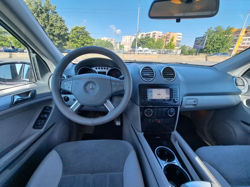 Mercedes-Benz ML 320, снимка 7 - Автомобили и джипове - 45464234