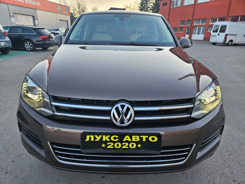 VW Touareg 3.0 ПЕРФЕКТЕН , снимка 1 - Автомобили и джипове - 49564668