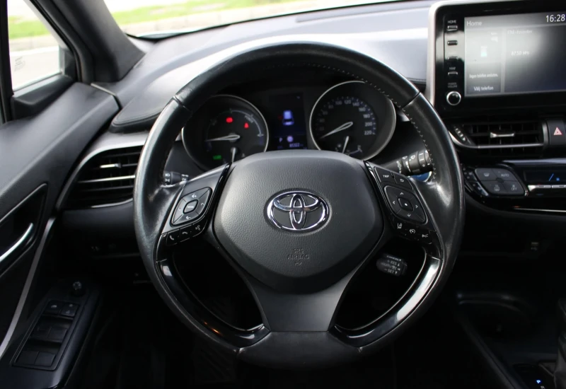 Toyota C-HR 1.8 HYBRID/ Камера/ Подгрев/ Парктроник, снимка 13 - Автомобили и джипове - 49698677