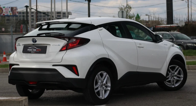 Toyota C-HR 1.8 HYBRID/ Камера/ Подгрев/ Парктроник, снимка 6 - Автомобили и джипове - 49698677