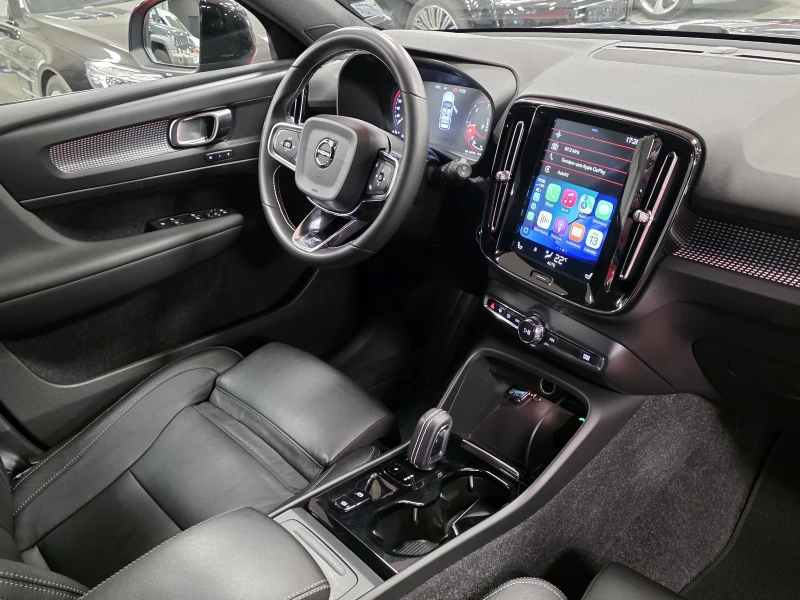 Volvo XC40 D3 | AWD | R-design | Мото Пфое, снимка 9 - Автомобили и джипове - 52776294