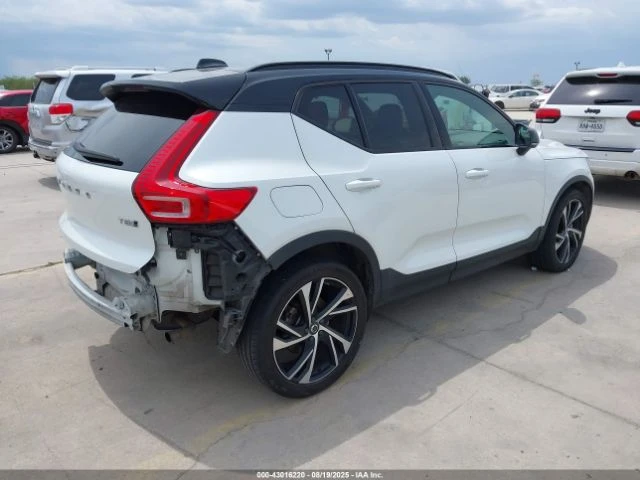 Volvo XC40 T5* R-DESIGN* АВТО КРЕДИТ - изображение 6