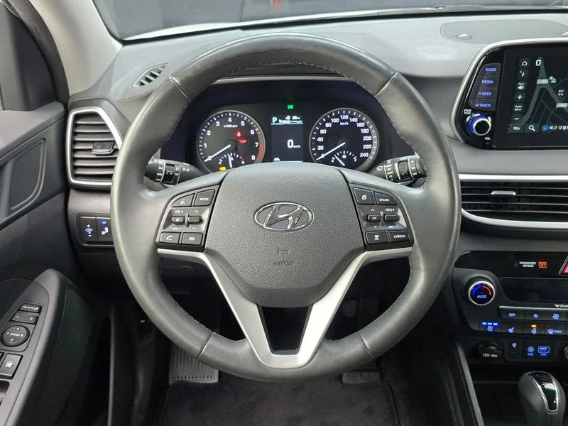 Hyundai Tucson Gasoline 1.6 Turbo 4WD| 177к.с.| ВКЛ.ТЕХНОТЕСТ, снимка 13 - Автомобили и джипове - 55432527