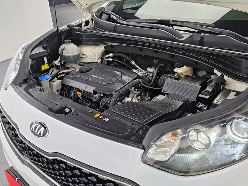 Kia Sportage 1.7 2Wd Noblesse, снимка 6 - Автомобили и джипове - 55889408
