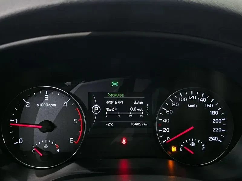 Kia Sportage 1.7 2Wd Noblesse, снимка 8 - Автомобили и джипове - 55889408