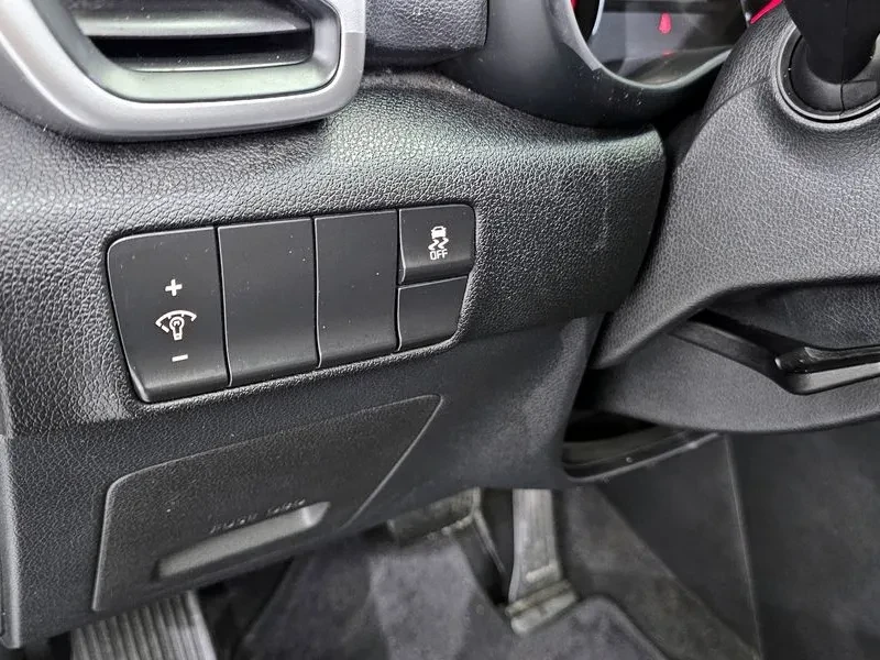 Kia Sportage 1.7 2Wd Noblesse, снимка 15 - Автомобили и джипове - 55889408