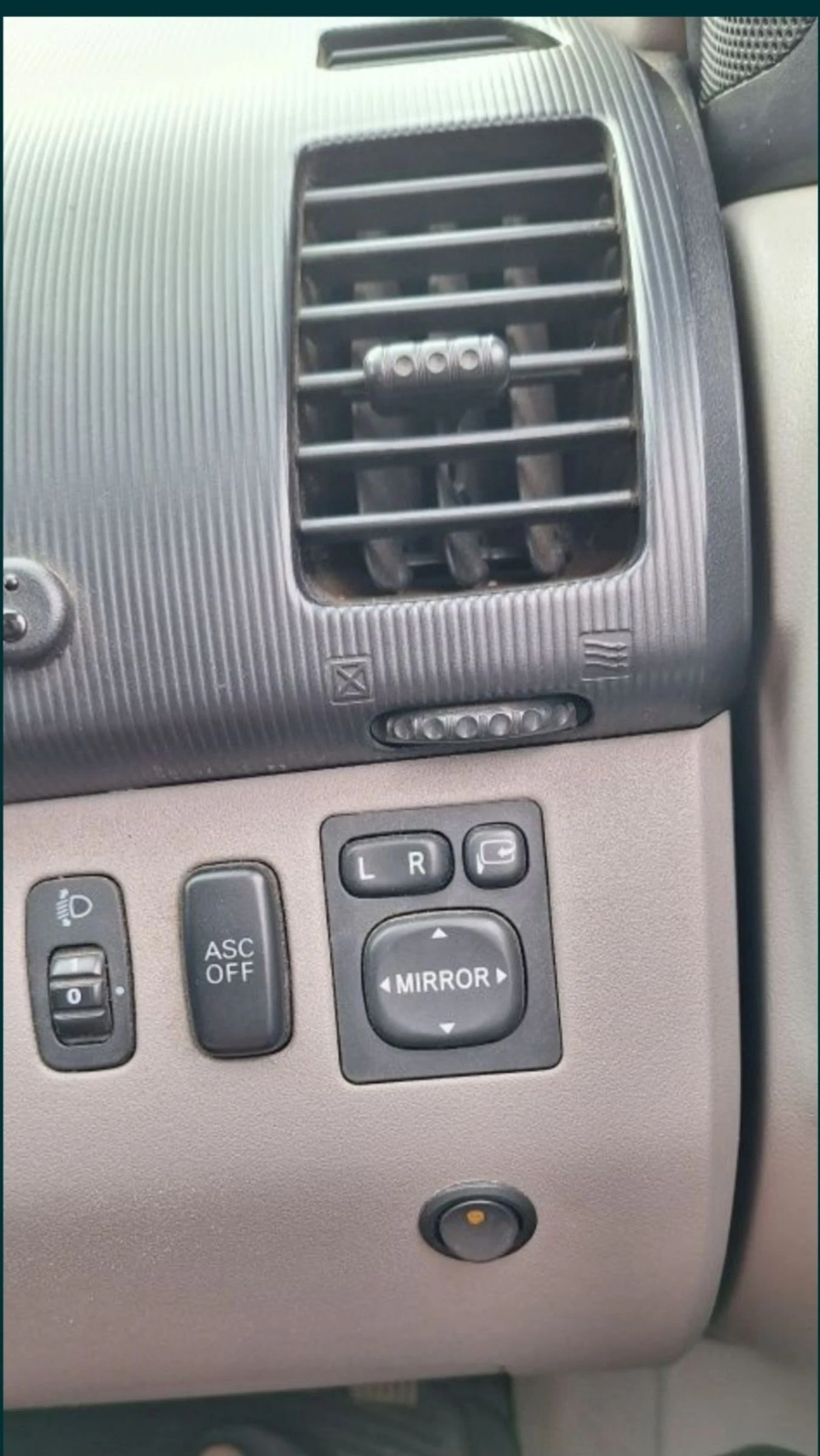 Mitsubishi L200 Mitsubishi l200 2.5 DIESEL  - изображение 9