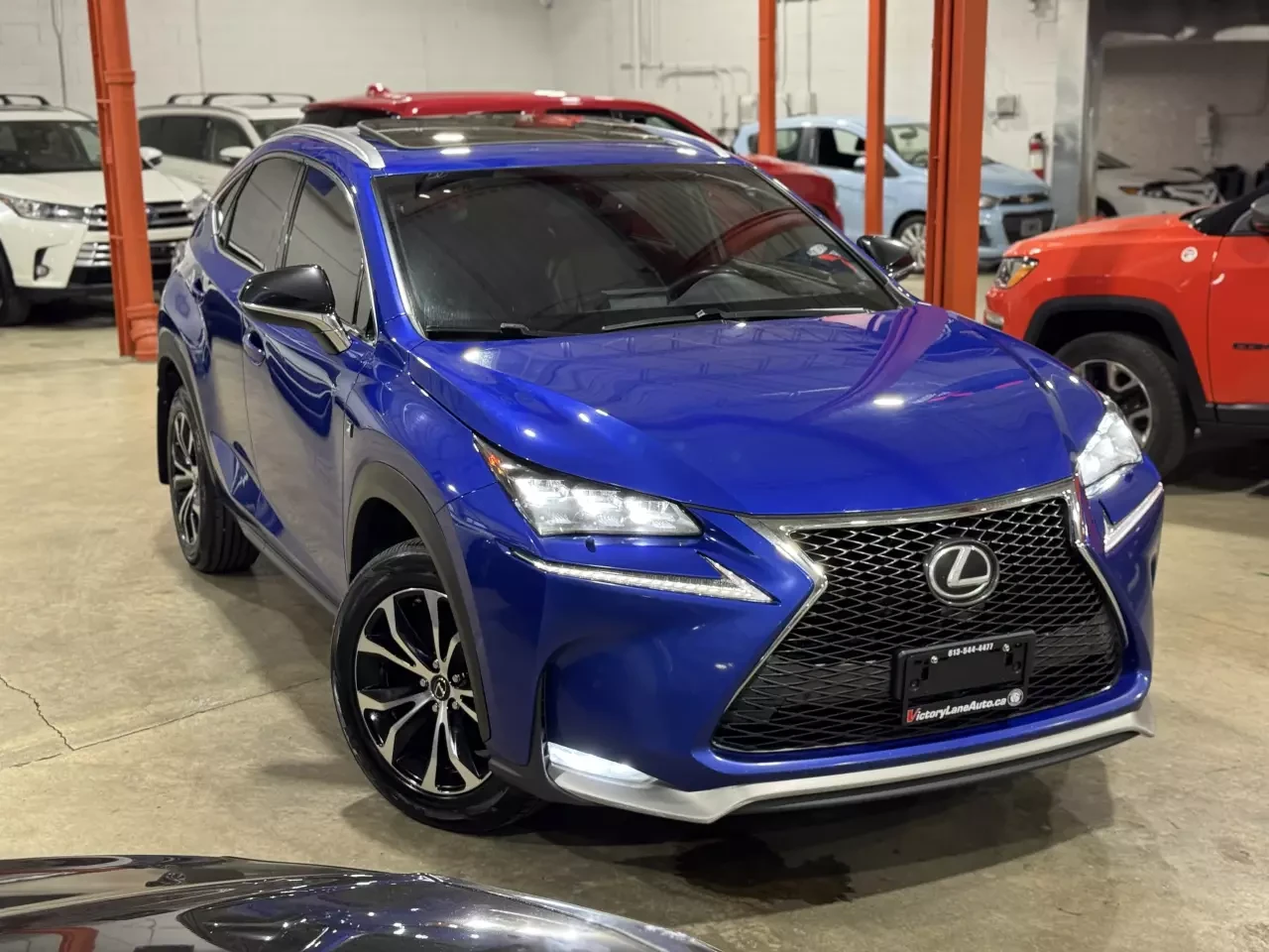 Lexus NX 200t F-Sport* ПОДГРЕВ* КАМЕРИ*  - изображение 2