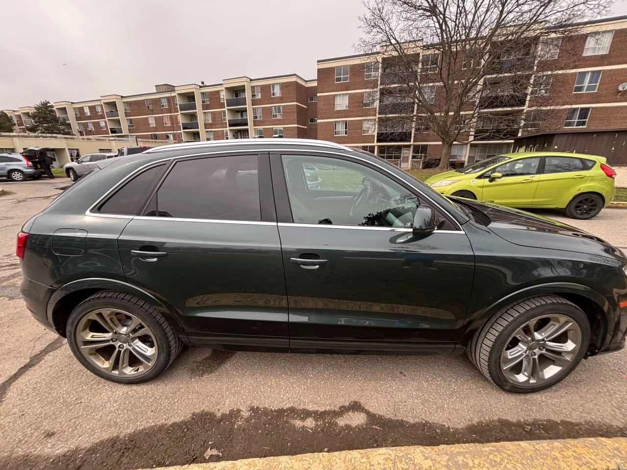 Audi Q3 PROGRESSIV/CARFAX/ПАНОРАМА/ПОДГРЕВИ/ВТОРИ ГУМИ, снимка 4 - Автомобили и джипове - 54071951