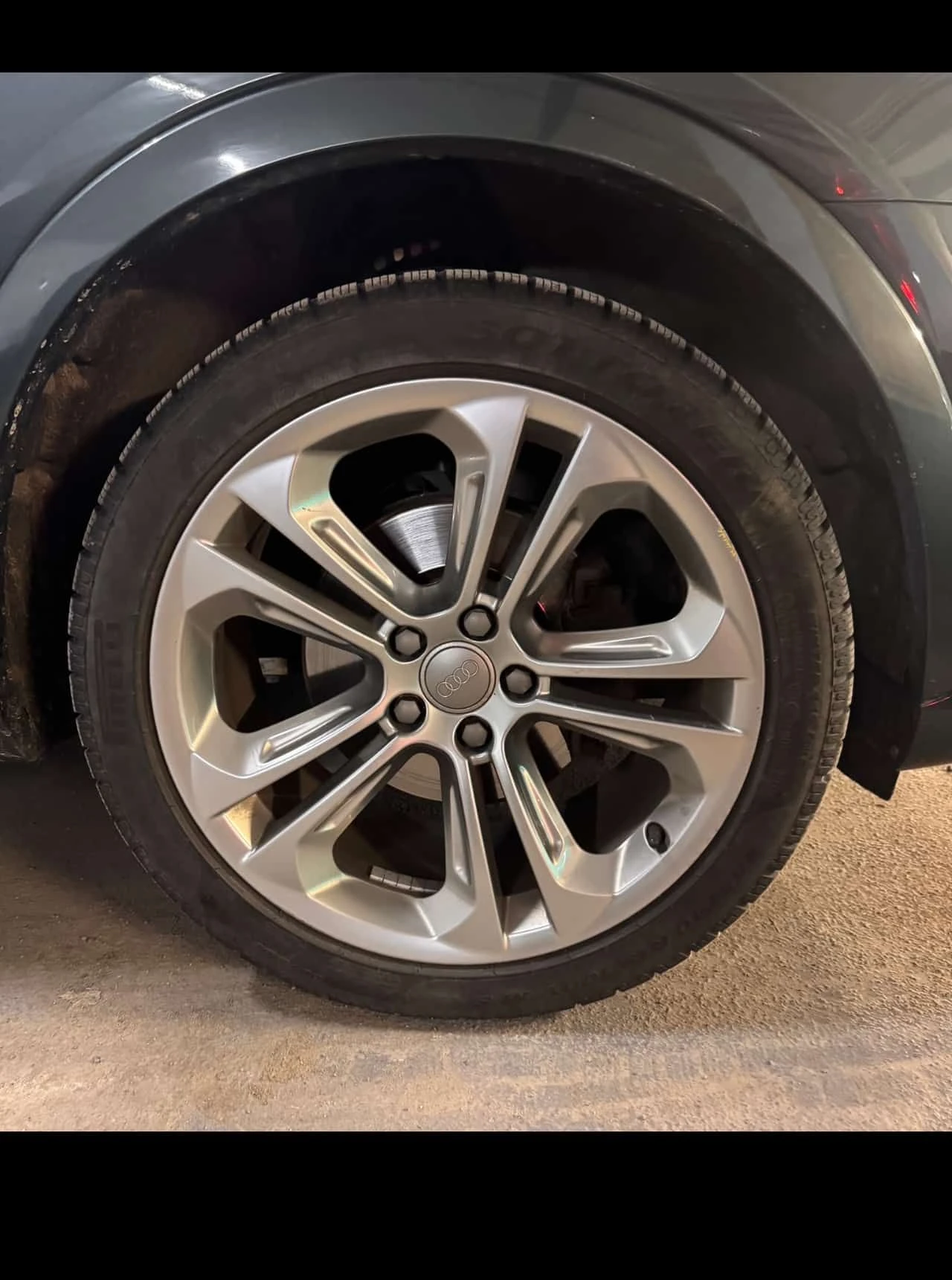 Audi Q3 PROGRESSIV/CARFAX/ПАНОРАМА/ПОДГРЕВИ/ВТОРИ ГУМИ, снимка 6 - Автомобили и джипове - 54071951