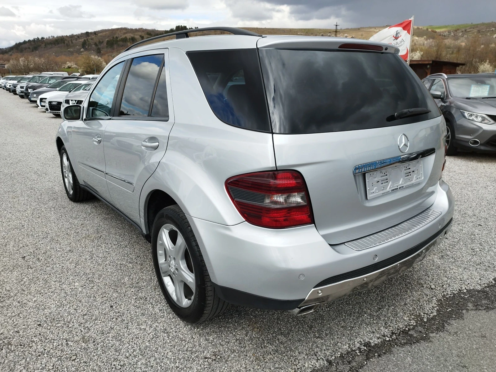 Mercedes-Benz ML 320 CDI AVANGARDE, снимка 3 - Автомобили и джипове - 54084607