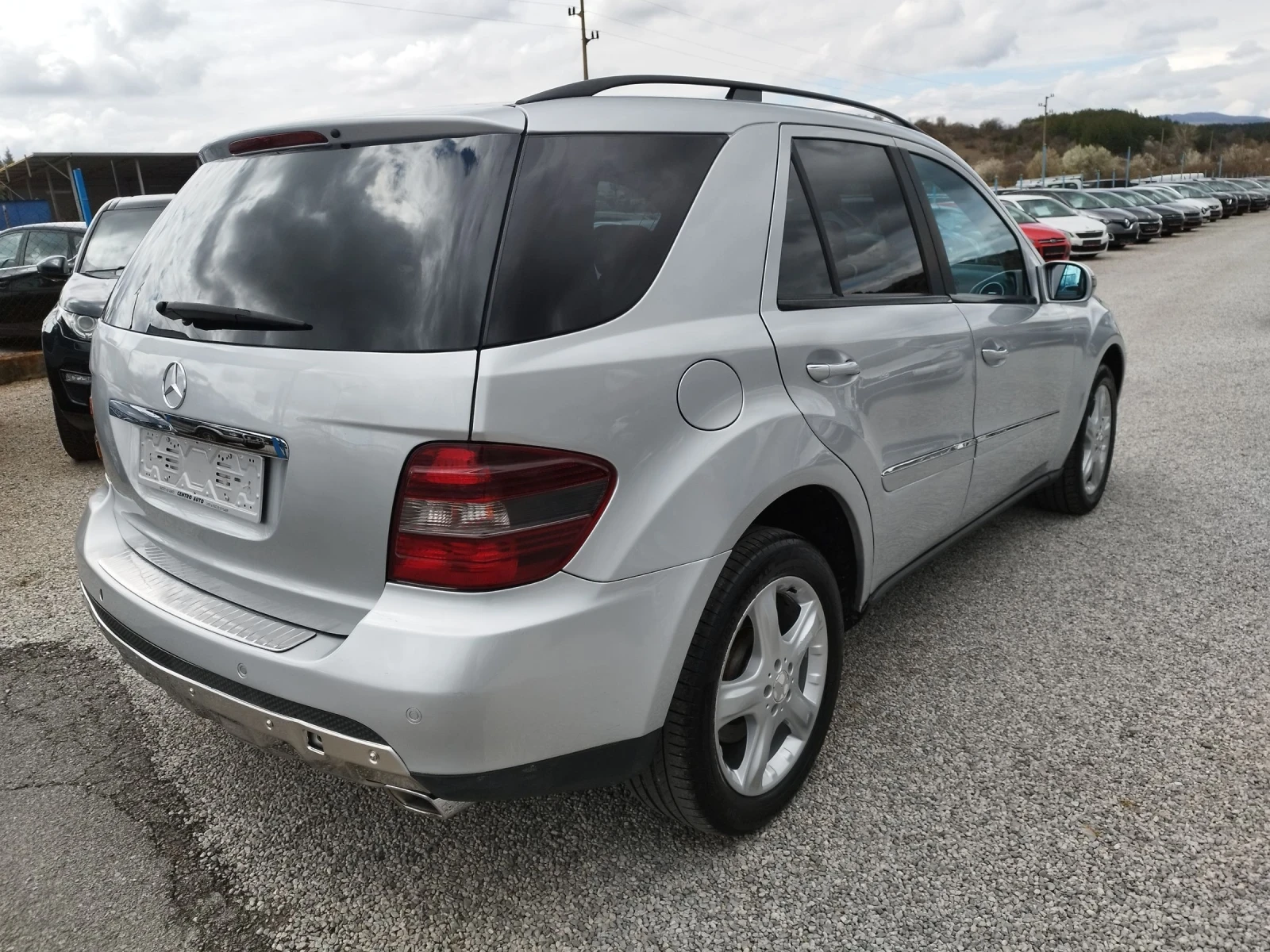 Mercedes-Benz ML 320 CDI AVANGARDE, снимка 5 - Автомобили и джипове - 54084607