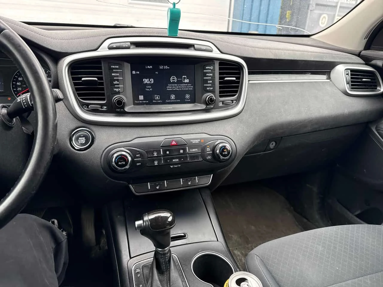 Kia Sorento LX V6/ПОДГРЕВИ/ВТОРИ ГУМИ И ДЖАНТИ, снимка 9 - Автомобили и джипове - 54184519