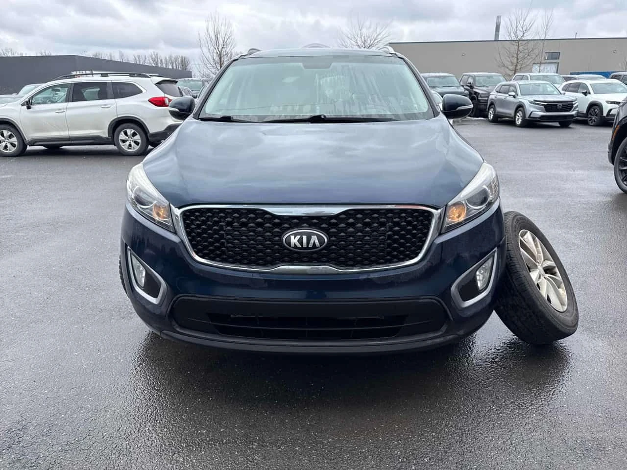 Kia Sorento LX V6/ПОДГРЕВИ/ВТОРИ ГУМИ И ДЖАНТИ, снимка 2 - Автомобили и джипове - 54184519