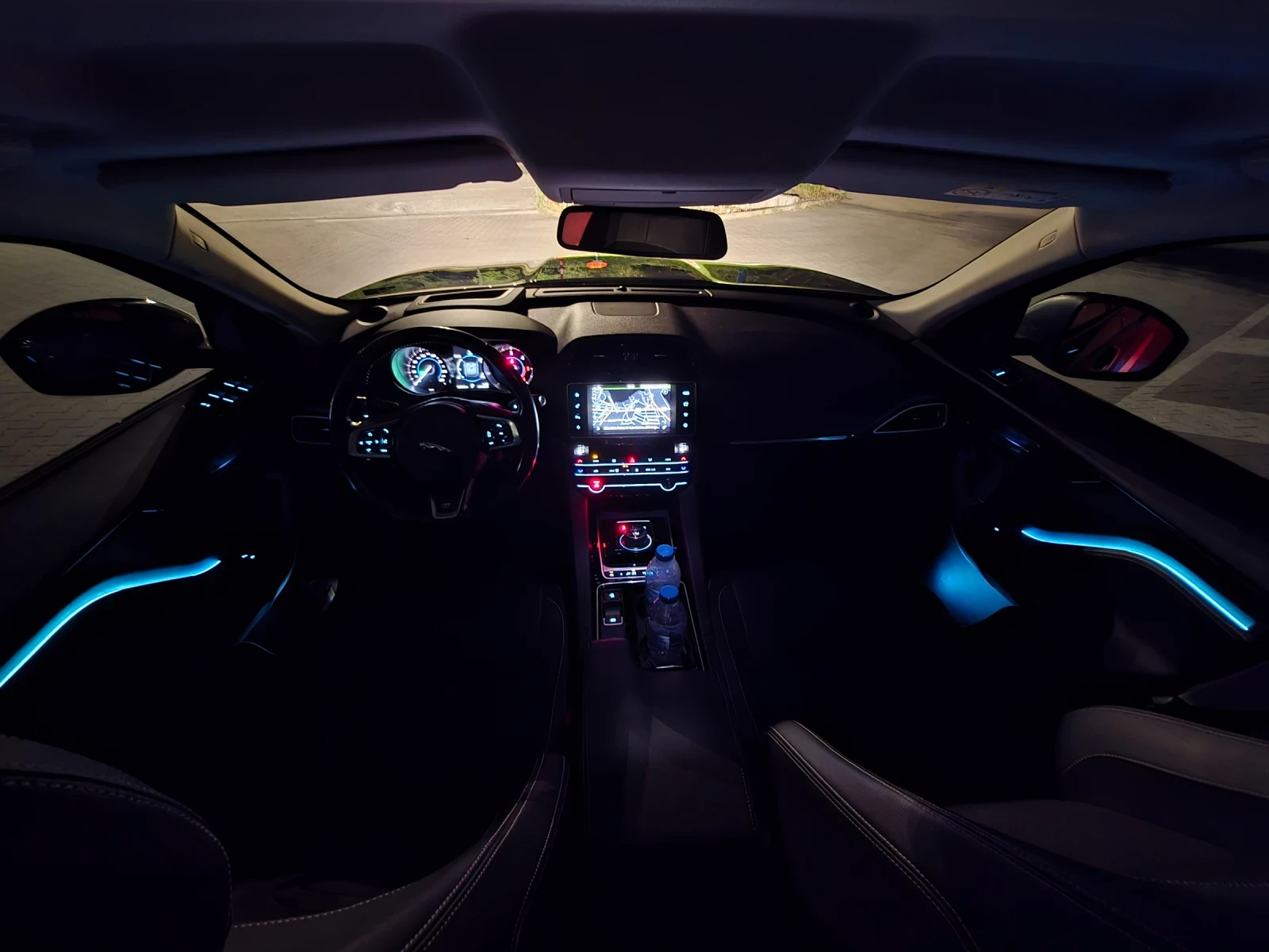 Jaguar F-PACE, снимка 6 - Автомобили и джипове - 54985227