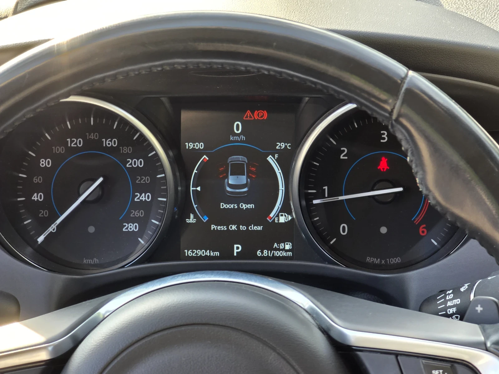 Jaguar F-PACE, снимка 16 - Автомобили и джипове - 54985227