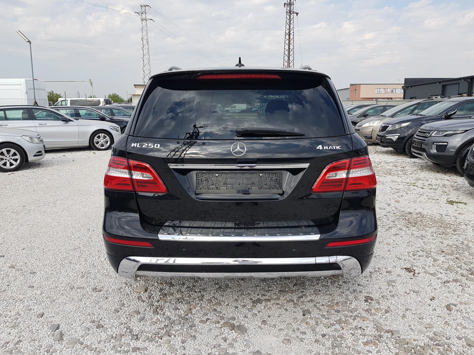 Mercedes-Benz ML 250 CDI 4matic AMG PREMIUM/ПАНОРАМА/HARMAN KARDON, снимка 6 - Автомобили и джипове - 55815013