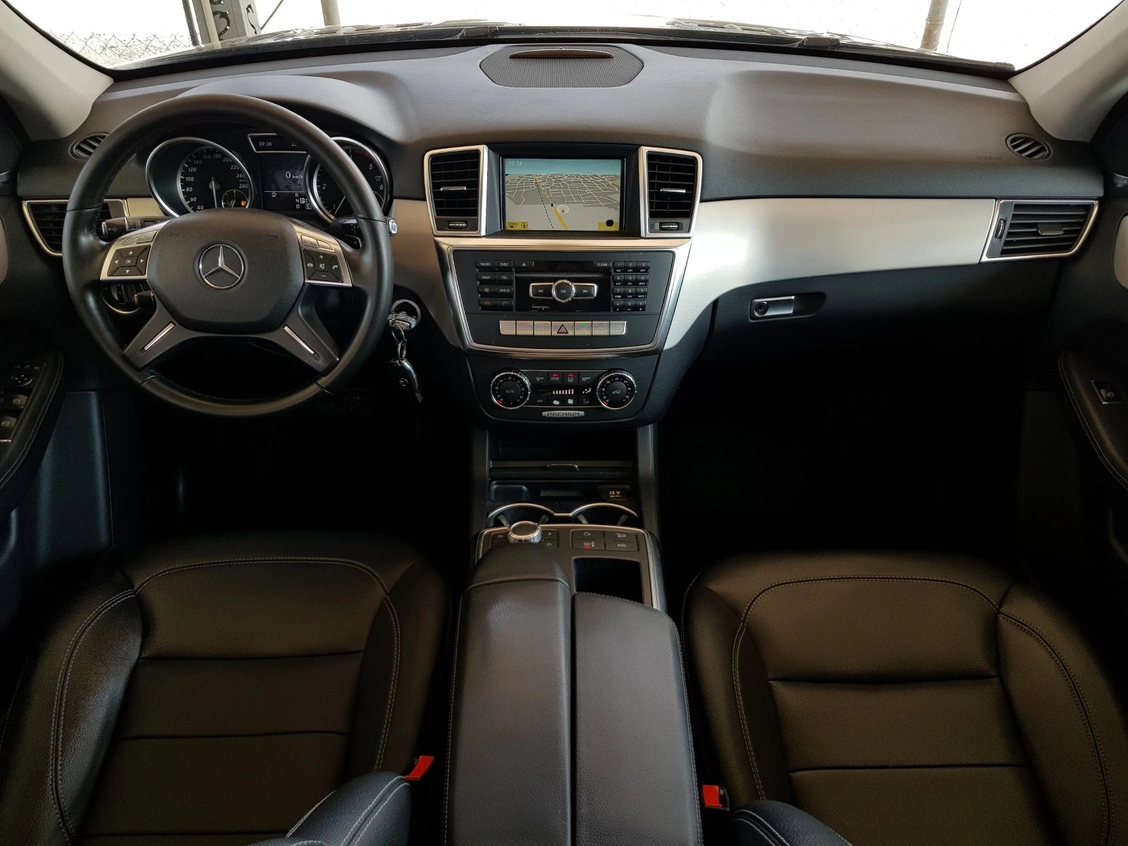 Mercedes-Benz ML 250 CDI 4matic AMG PREMIUM/ПАНОРАМА/HARMAN KARDON, снимка 10 - Автомобили и джипове - 55815013