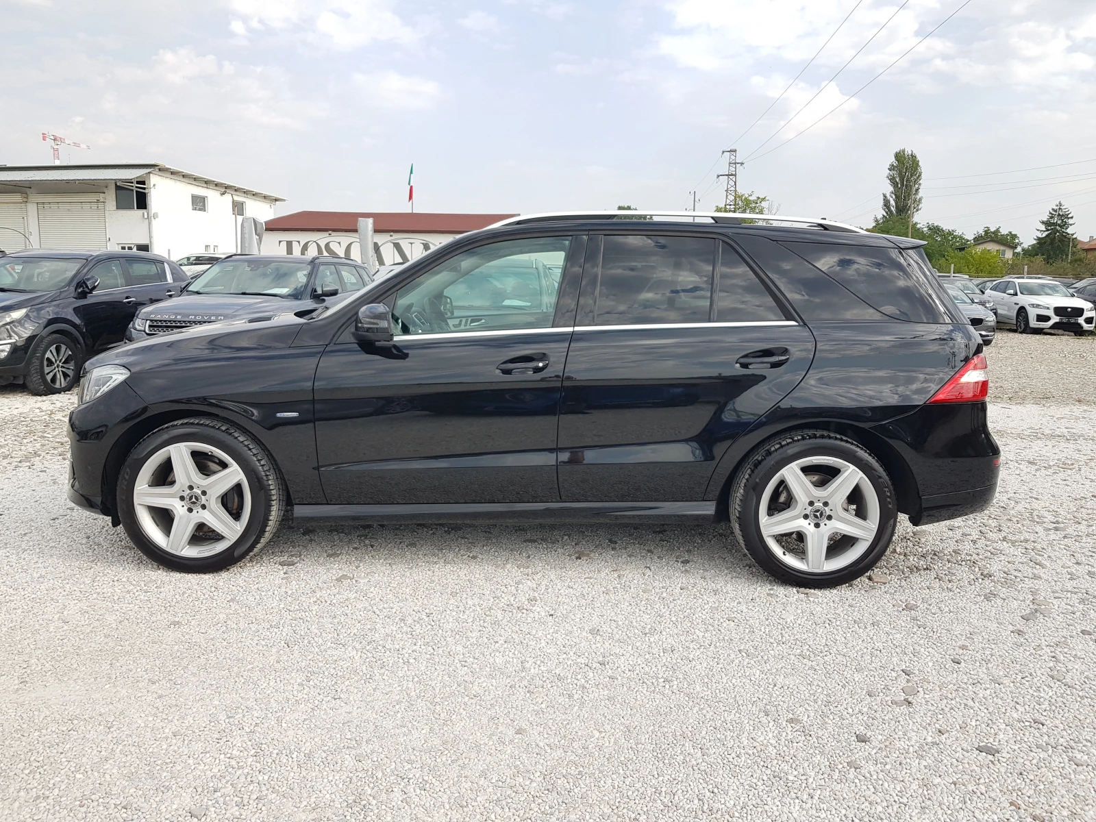 Mercedes-Benz ML 250 CDI 4matic AMG PREMIUM/ПАНОРАМА/HARMAN KARDON, снимка 8 - Автомобили и джипове - 55815013